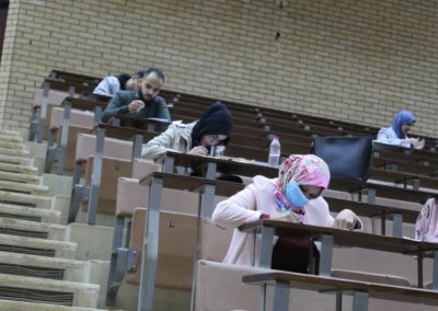 امتحان قبول للطلبة المتقدمين للدراسات العليا