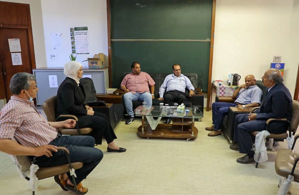 الوطنية للنفط تقدم دعمًا لـكلية الزراعة