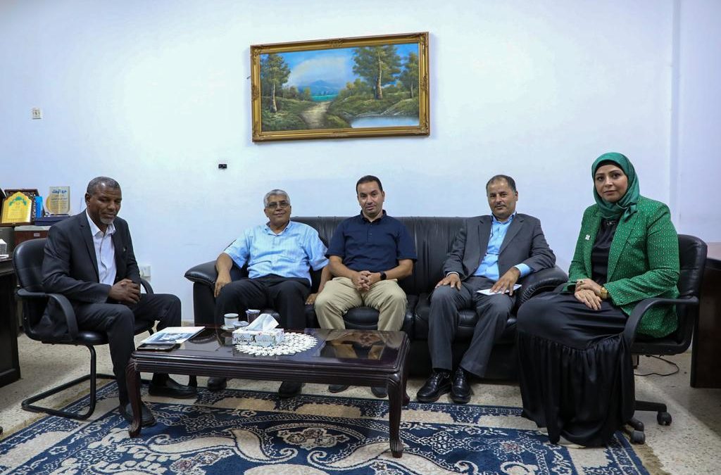 مركز البحوث جامعة بنغازي يستقبل وفد جامعة طرابلس