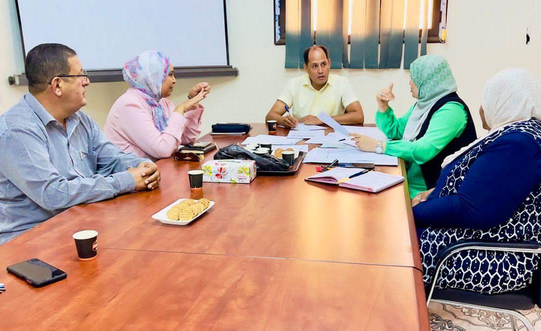 قسم مكتبات الدراسات العُليا يبحث آلية قبول الطلبة الجُدد