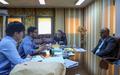 «رئيس الجامعة» يعقد اجتماعًا مع ممثلين عن «شركة هواوي»