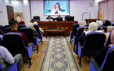 قامات فنية وإعلامية تحظى بتكريم طلبة كلية الإعلام
