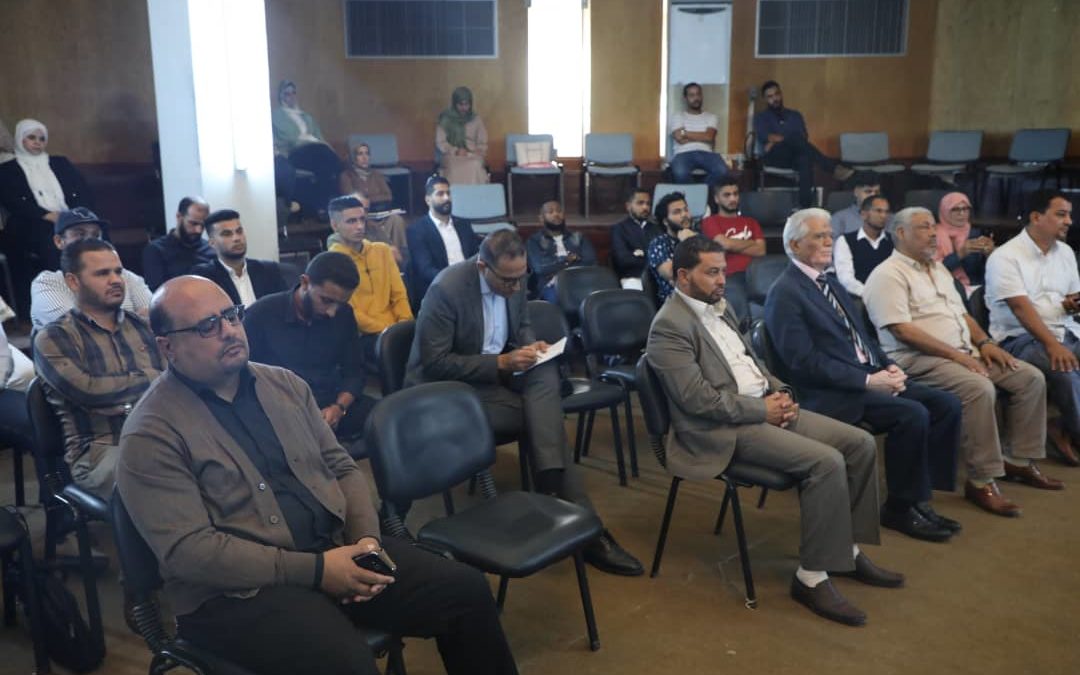 بحضور برلمانيون.. «كلية القانون» تنظم ندوة بشأن مكافحة الجرائم الإلكترونية