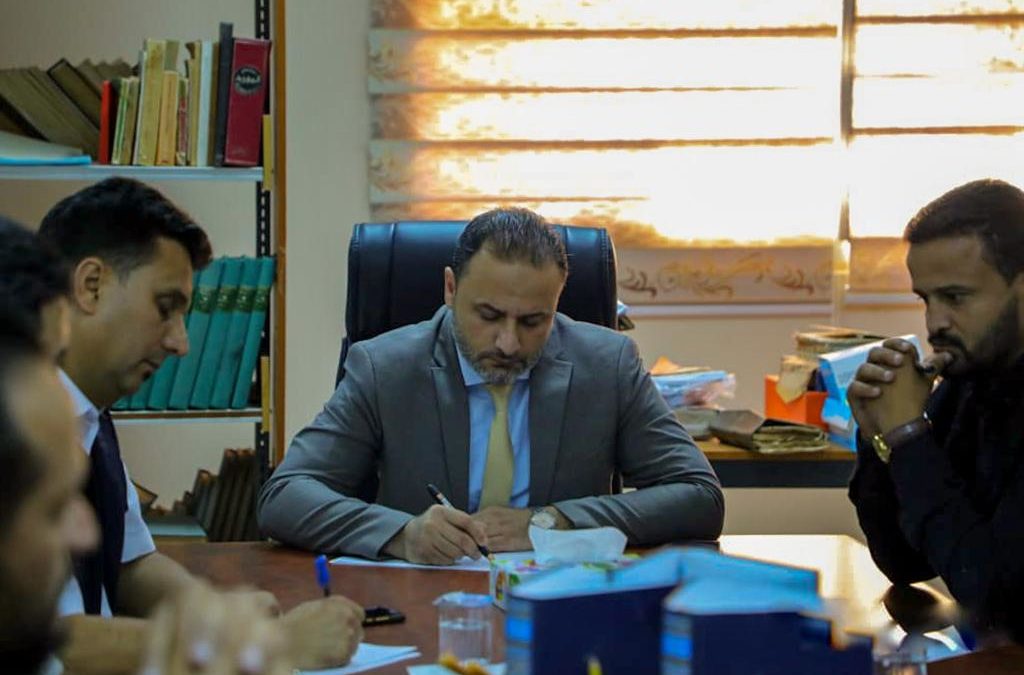 لجنة حصر المخطوطات تعقد اجتماعاً بحضور رئيس الجامعة
