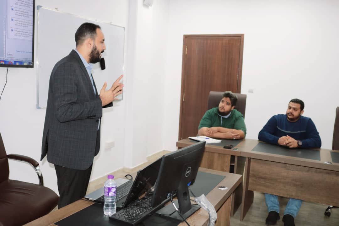 دورة مكثفة لموظفي الإدارة القانونية