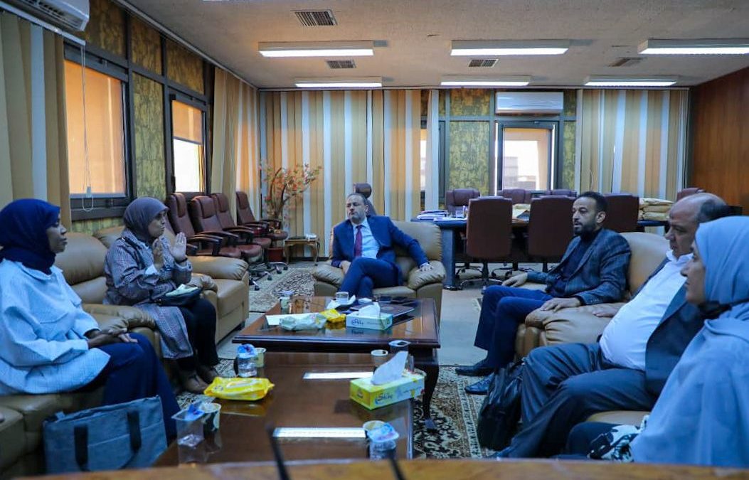 رئيس الجامعة يلتقي بأعضاء هيئات قضائية في بنغازي