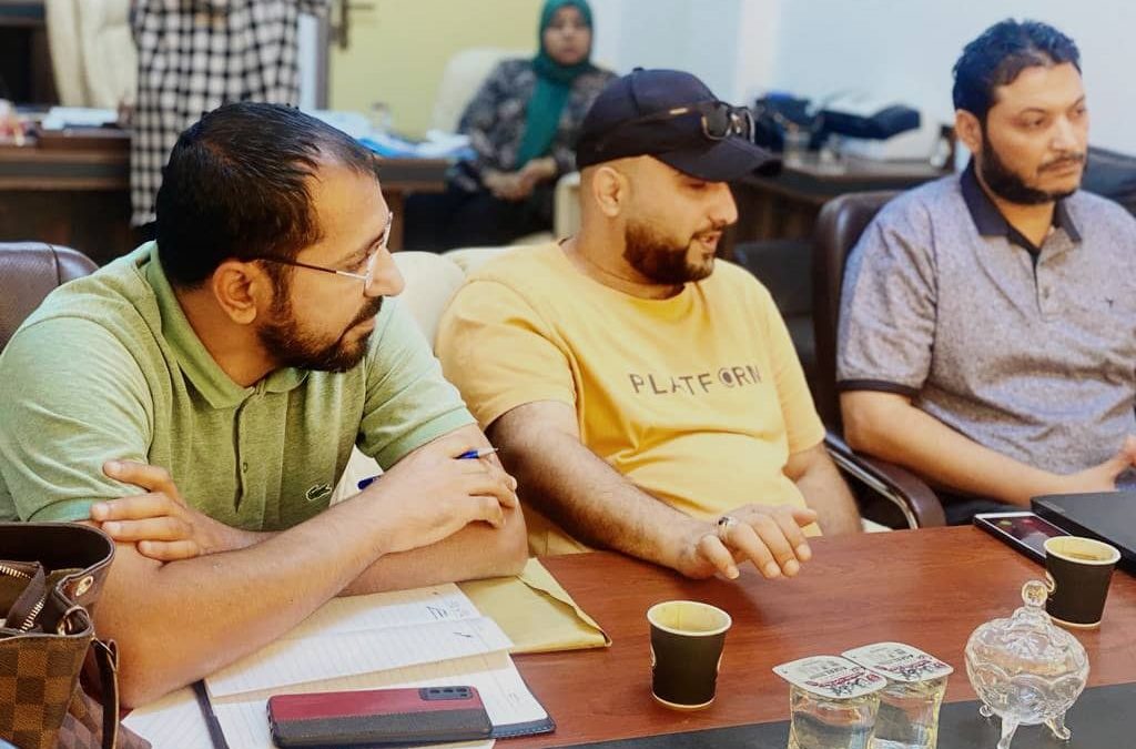 “اجتماع مهم لمركز المعلومات والتوثيق بالجامعة لمناقشة تنفيذ الخطط وحل الصعوبات”