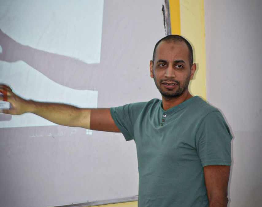“المركز الإعلامي والتيم وورك يطلق دورة تدريبية  في  الجرافيك”