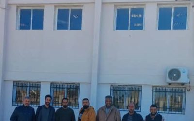 فريق الصيانة التابع لمركز التوثيق و المعلومات يزور كلية الآداب والعلوم قمينس