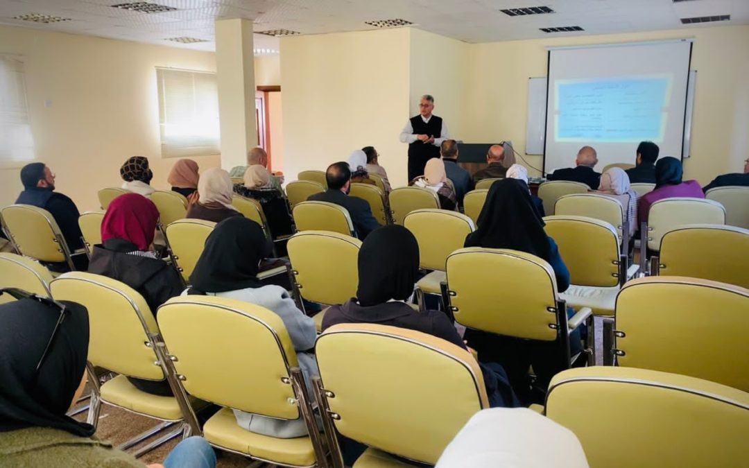 جامعة بنغازي بقمينس تنظم محاضرة عن جودة التدريس الجامعي 