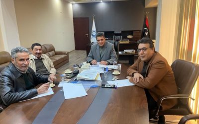 “وكيل الجامعة لشؤون الدراسات العليا والتدريب يجتمع مع لجنة مشكلة لحل المشاكل الخاصة بالدراسات العليا”