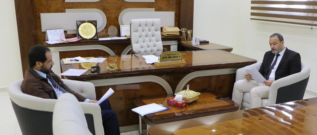 ” رئيس جامعة بنغازي يجتمع مع مدير عام الهيئة الوطنية لرعاية الموهوبين والمتفوقين”