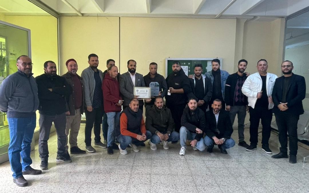تكريم مدير مركز التوثيق والمعلومات، على إسهاماته المتميزة في المركز