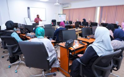 مكتب دعم وتمكين المرأة ينظم دورة تدريبية في الزراعة لموظفات وربات البيوت بجامعة بنغازي