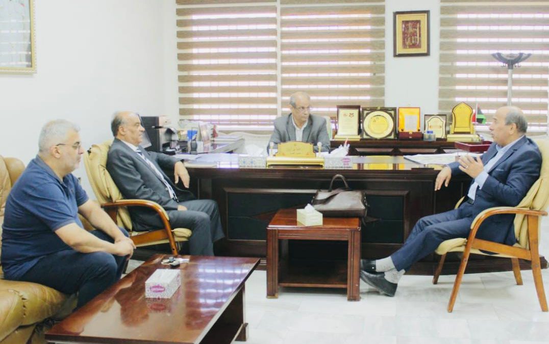 اجتماعٌ هام بين وكيل الجامعة لشؤون الكليات الطبية والقيادات الأكاديمية والإدارية