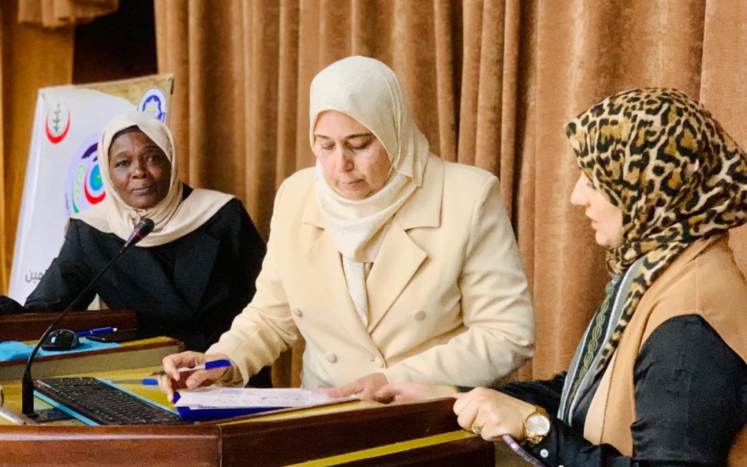 محاضرة حول إسهامات العلماء المسلمين والعرب في علم الطب بجامعة بنغازي
