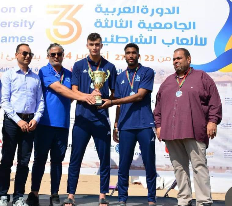 منتخب ليبيا للكرة الشاطئية يحقق إنجازًا بفضل جهود طالب جامعة بنغازي المنذر أبولبابة