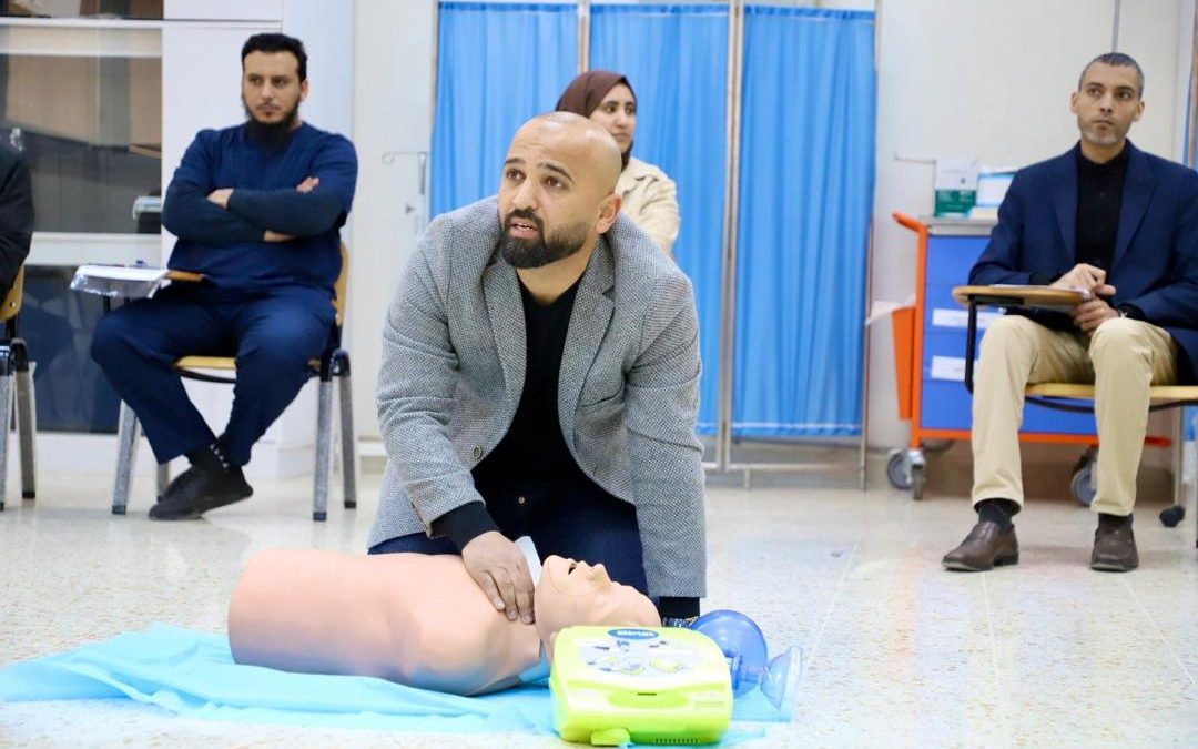 وفد المركز المصري لدعم برامج الحياة يبدأ تنفيذ دورات تدريبية دولية في جامعة بنغازي