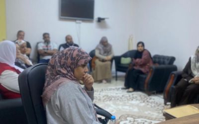 رئيس مجلس إدارة المركز الإعلامي تعقد اجتماعاً مع الموظفين لتعزيز الأداء الإداري والإعلامي