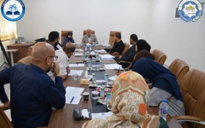 اجتماع مجلس كلية العلوم الإنسانية والتطبيقية يناقش تطوير البرامج الأكاديمية والتحضير للامتحانات