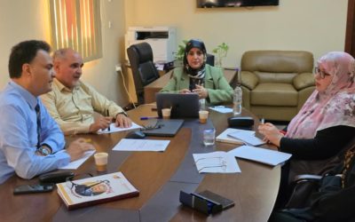 مكتب وكيل الجامعة لخدمة المجتمع والبيئة يجتمع لمناقشة خطط التطوير وتعزيز العمل التطوعي