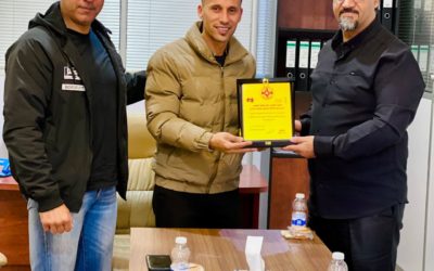 جامعة بنغازي تبحث تعزيز التعاون الرياضي وتنظيم بطولات جامعية في رياضة الكيوكوشن كاراتيه