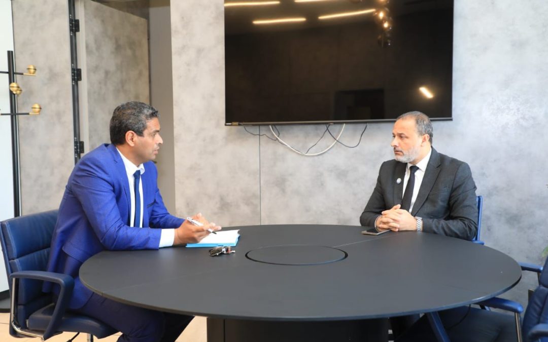 رئيس جامعة بنغازي يجتمع بوكيل الشؤون الطلابية ويبحث سبل الارتقاء بالخدمات الطلابية