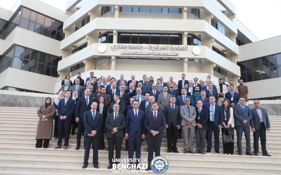 رئيس جامعة بنغازي يستقبل الوفد اليوناني ويطّلعهم على مشاريع إعادة إعمار مرافق الجامعة