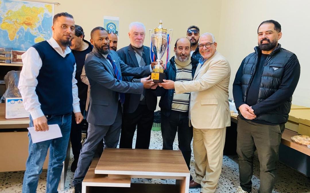 إدارة الشؤون الإدارية بـ جامعة بنغازي تحتفل بتتويجها ببطولة كرة القدم الرمضانية