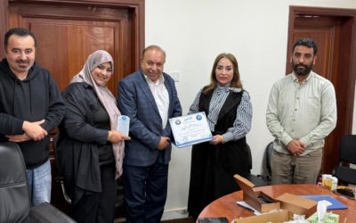 مكتب المشروعات بجامعة بنغازي يعقد اجتماعه الدوري ويكرّم كوادره المتميزة