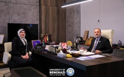 رئيس جامعة بنغازي يجتمع بعميد كلية اللغات لبحث أولويات المرحلة المقبلة