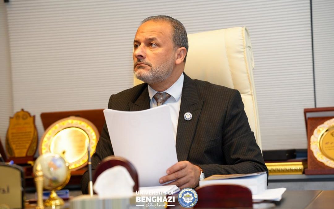 رئيس جامعة بنغازي يبحث الاستعدادات النهائية للانطلاق الفعلي لكلية الهندسة المعمارية سبتمبر المقبل
