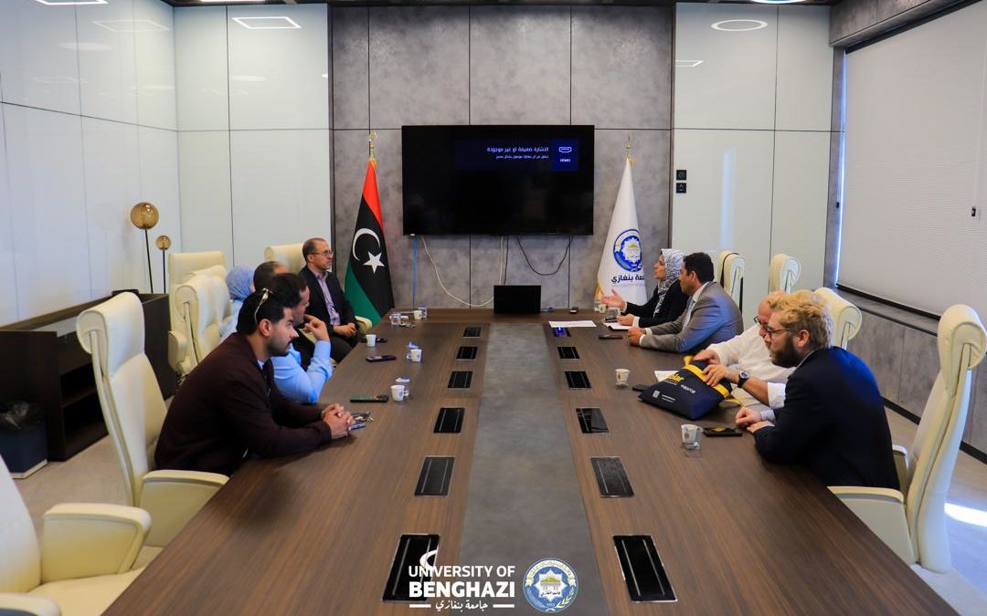 جامعة بنغازي تبحث آفاق التعاون الأكاديمي مع جامعة نيكولو كوزانو الإيطالية بدعم من غرفة التجارة الليبية الإيطالية